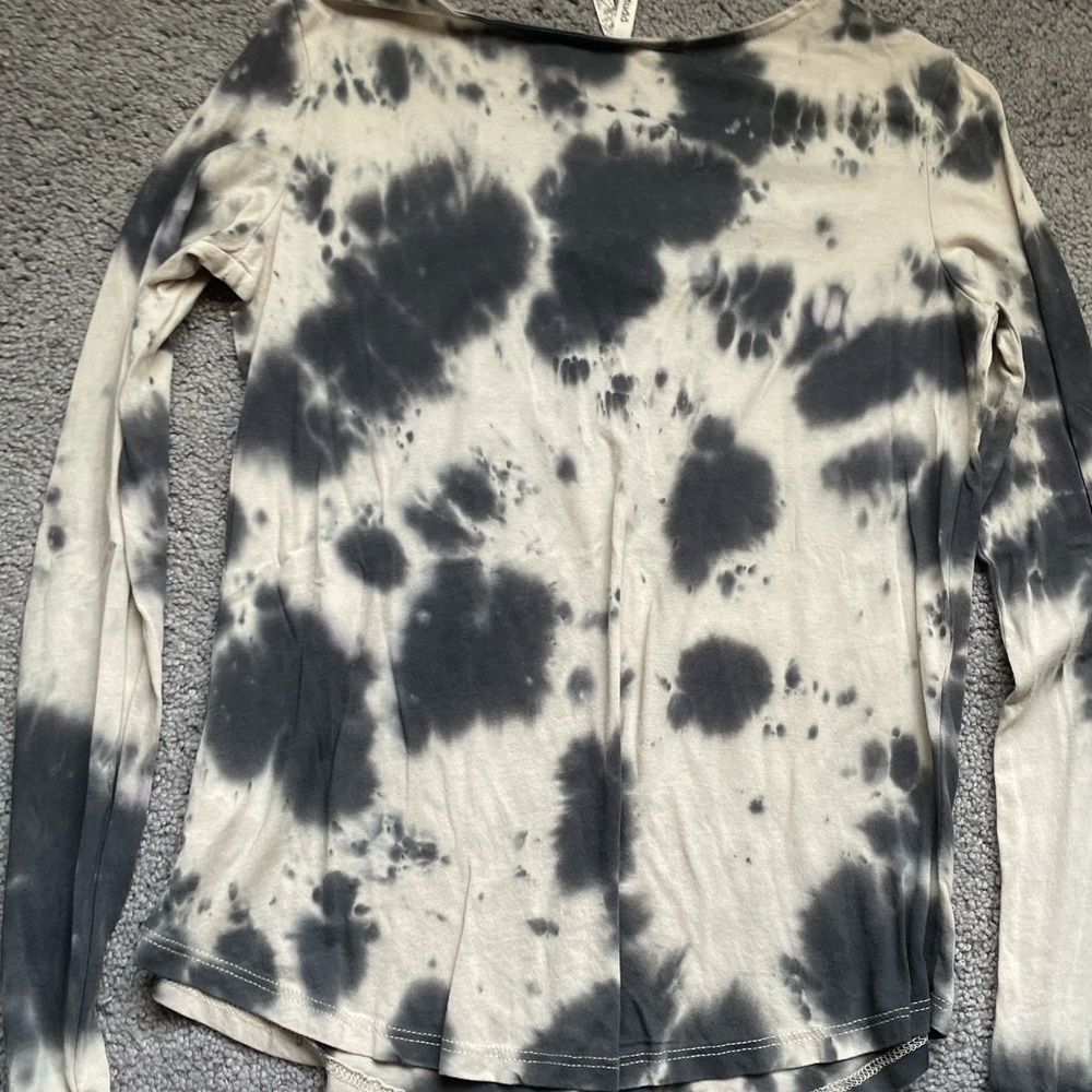 Grey and off white long sleeve. S. NWT